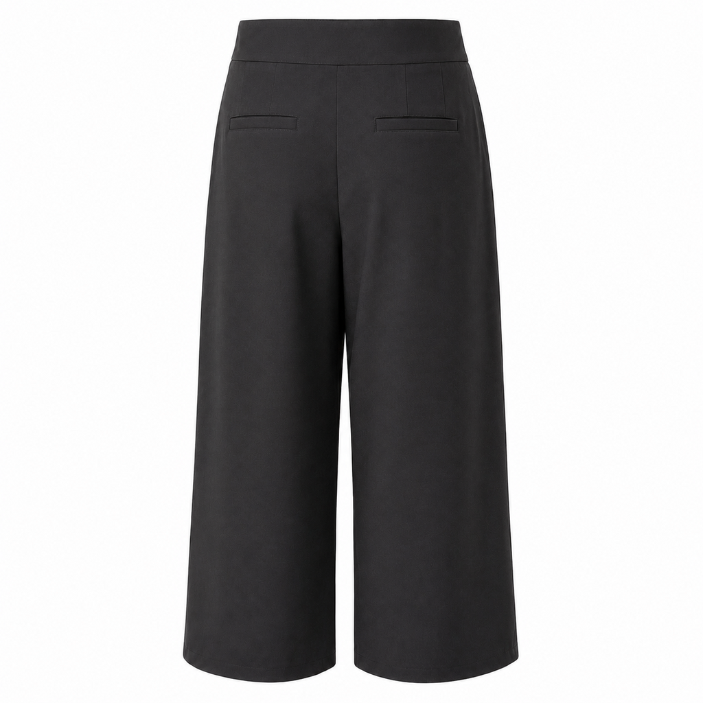 Pantalón negro con hebilla, vista posterior